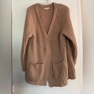 Miracle Chunky Knit
Cardigan Taupe
Open Front Pocket Sweater Size M/L